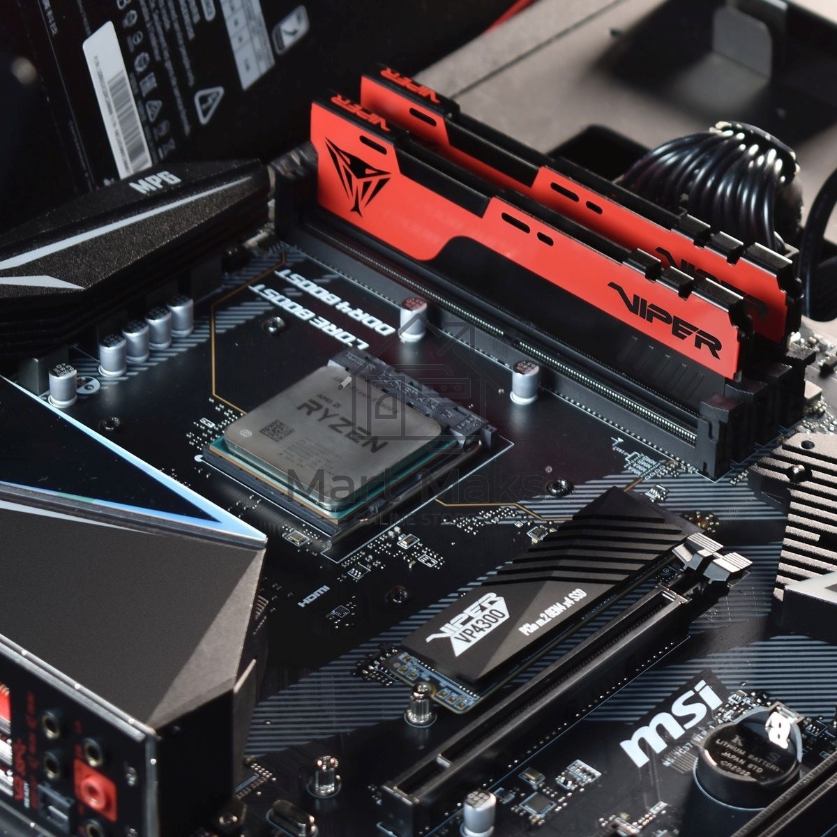 Оперативная память Patriot Viper Elite II, DDR4, 32GB (1x32 GB), 3200 MHz, CL18, DIMM, радиатор, красный, черный