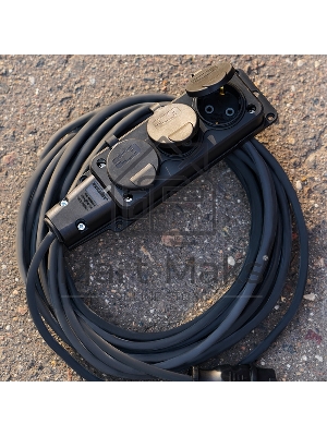 Удлинитель-шнур Rexant КГ 3х1.5, 10 м, 3 гнезда, морозостойкий, с/з, 16 А, 3500 Вт, IP44 (Сделано в России)