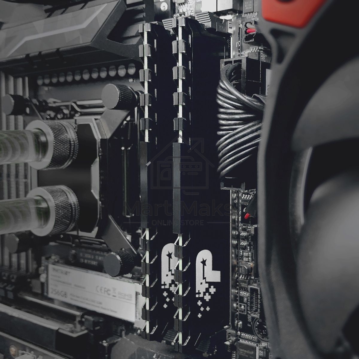 Оперативная память Patriot Signature Premium, DDR4, 16GB (1x16 GB), 3200 MHz, CL22, DIMM, радиатор, черный