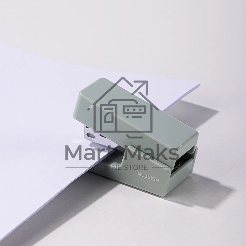 Степлер мини Deli ENS083GREEN ENS083 Linfini N10 24/6 (15 листов) зеленый 15 скоб, металл/пластик блистер