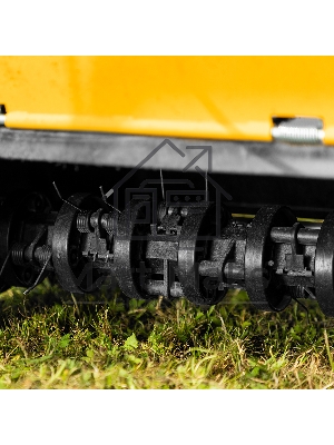 Скарификатор-аэратор бензиновый SAG-400, 212 см3, -15/+10 мм, 40 см Denzel