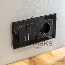 Рамка WERKEL на 2 поста (черный,стекло) W0021108