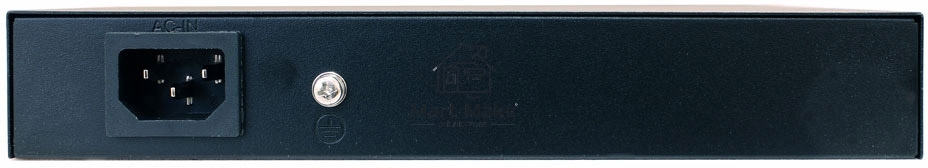 Коммутатор OSNOVO SW-20600(80W) PoE коммутатор 6 портов, 4 PoE порта 10/100 Base-T, 2*10/100 Base-T Uplink, до 30W на порт, суммарно до 80W